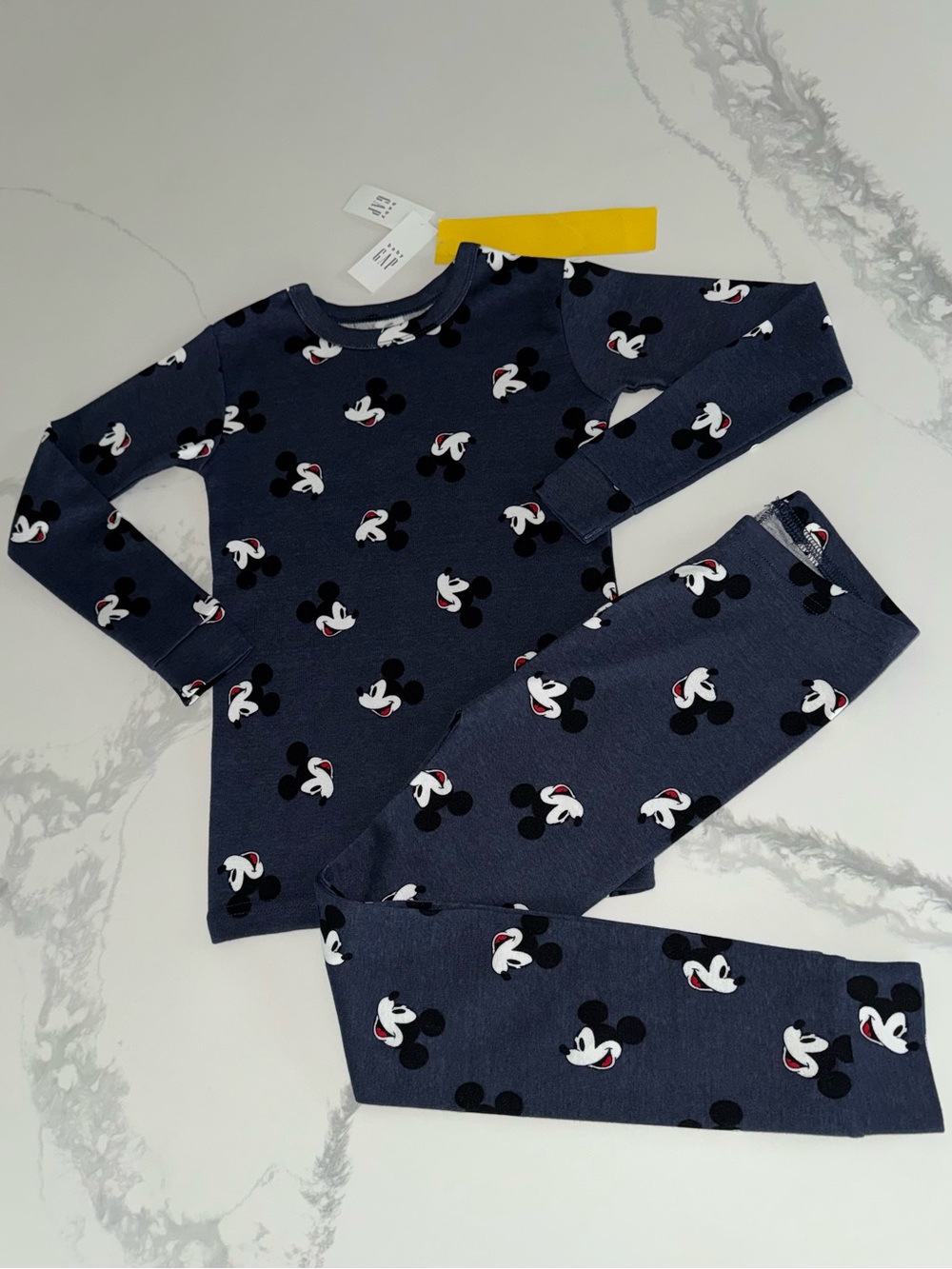 GAP Kids Disney Mickey Mouse Organic Cotton Pajamas Size 6